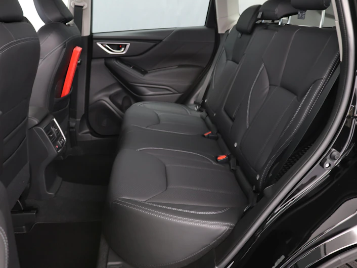 immagine del veicolo SUBARU FORESTER