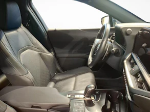 https://vehicle.imgix.net/3911878/614e1a6c-29cd-4a0f-a020-b7629c92dc9c.jpg