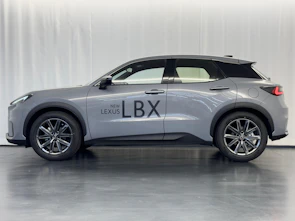 Fahrzeugbild LEXUS LBX 1.5 Hybrid Relax AWD