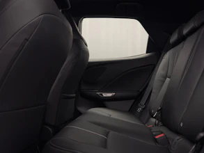 https://vehicle.imgix.net/3911884/c6cb97ab-eb94-4b9a-b026-b5fa1d13abfd.JPEG