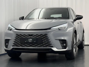 https://vehicle.imgix.net/3911884/ea04759d-e57a-4b24-8a3f-a2a40d14564f.JPEG