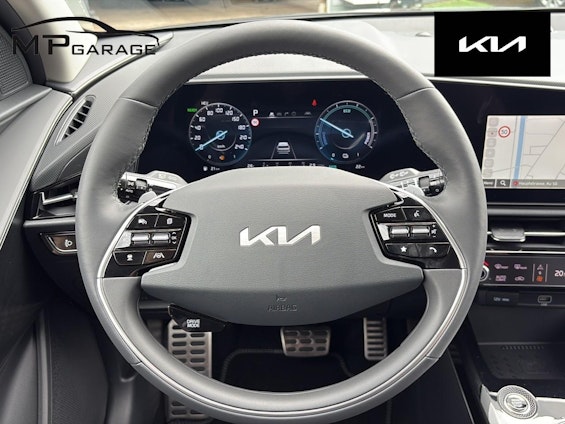 Vehicle image 8 Vehicle image 8