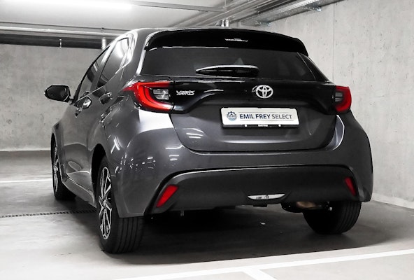 Vehicle image 11