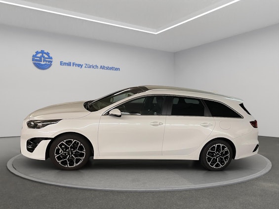 Vehicle image 4 Vehicle image 4