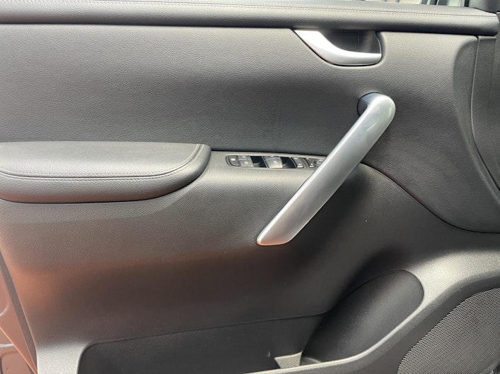 Vehicle image MERCEDES-BENZ X 350