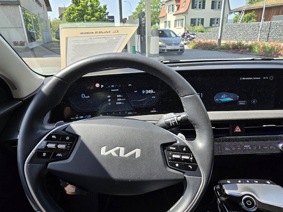 Vehicle image 10 Vehicle image 10