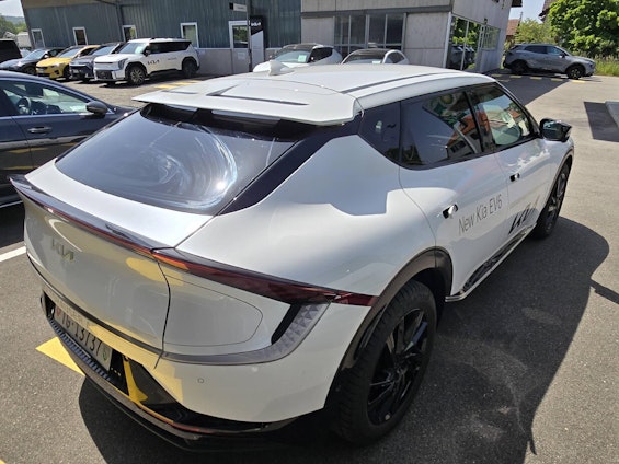 Vehicle image 2 Vehicle image 2