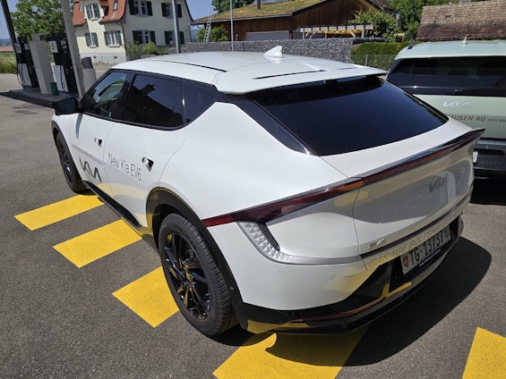 Vehicle image 6 Vehicle image 6