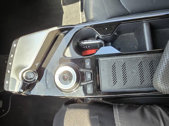 Vehicle image 12 Vehicle image 12