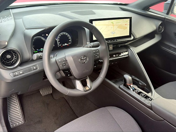Vehicle image 9