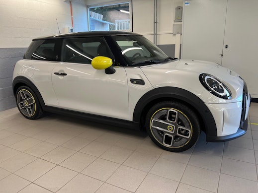 MINI Mini F56 Cooper SE 2