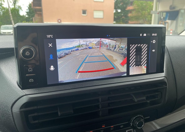 Vehicle image 8 Vehicle image 8