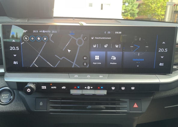 Vehicle image 8 Vehicle image 8