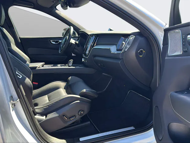 Volvo XC60 2.0 T8 TE R-Design eAWD