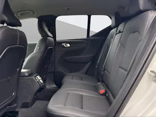 Volvo XC40 2.0 B4 MH Plus Dark