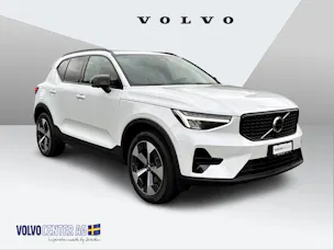 Volvo XC40 2.0 B4 MH Plus Dark