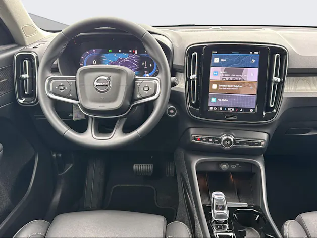 Volvo XC40 2.0 B4 MH Plus Dark