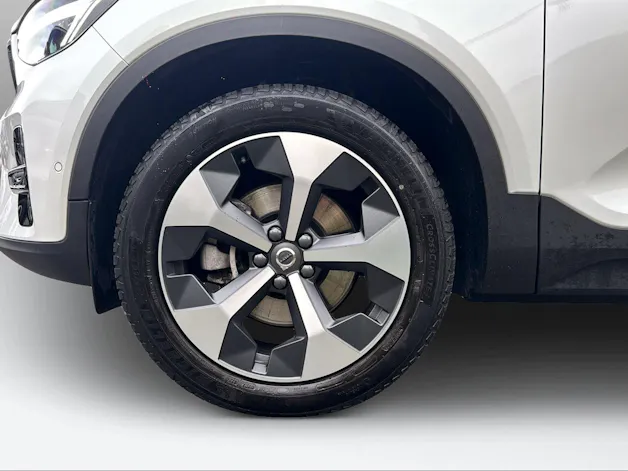 Volvo XC40 2.0 B4 MH Plus Dark