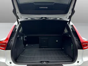 Volvo XC40 2.0 B4 MH Plus Dark