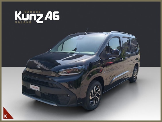 First vehicle image