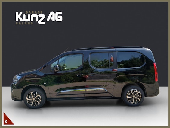 Vehicle image 2 Vehicle image 2