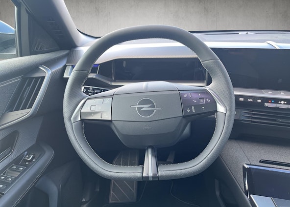 Vehicle image 11 Vehicle image 11