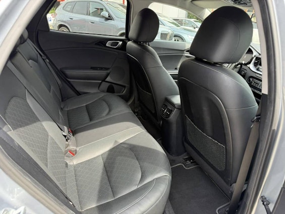 Vehicle image 13 Vehicle image 13