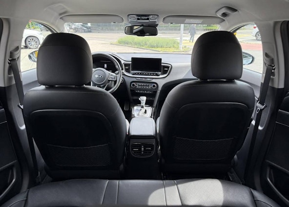 Vehicle image 14 Vehicle image 14