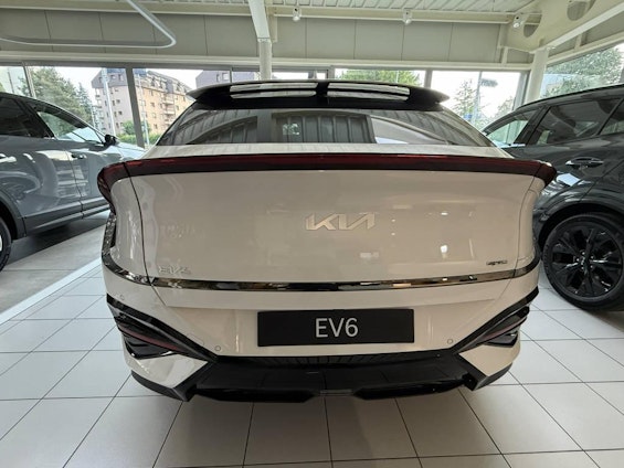 Vehicle image 3 Vehicle image 3