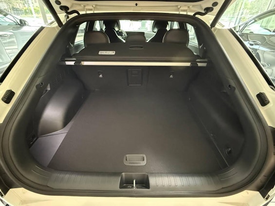 Vehicle image 11 Vehicle image 11