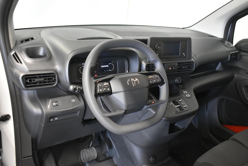 Vehicle image TOYOTA PROACE CITY