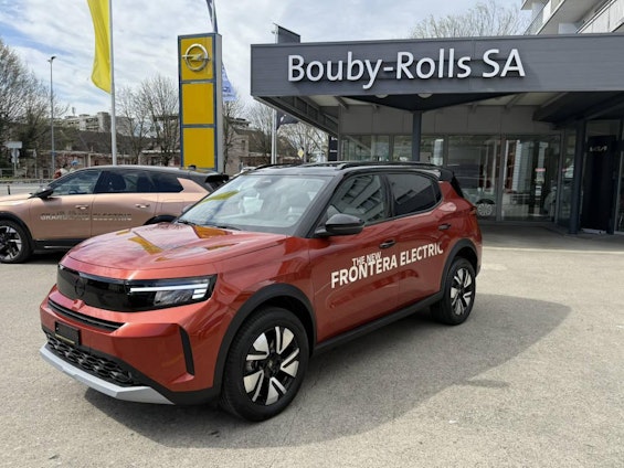 First vehicle image