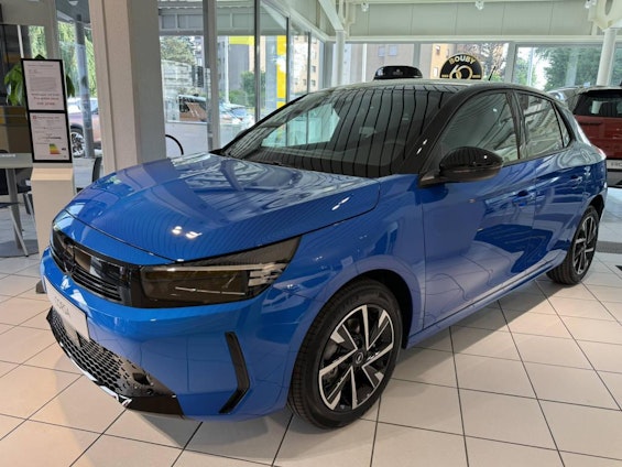 First vehicle image