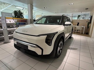 Vehicle image KIA EV3 0