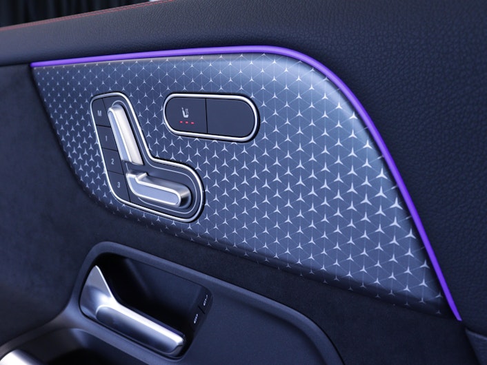 Vehicle image MERCEDES-BENZ GLA 200