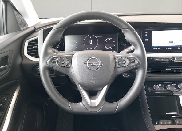 Vehicle image 5 Vehicle image 5