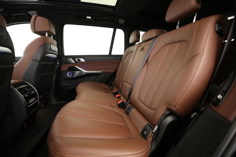 Vehicle image BMW X7