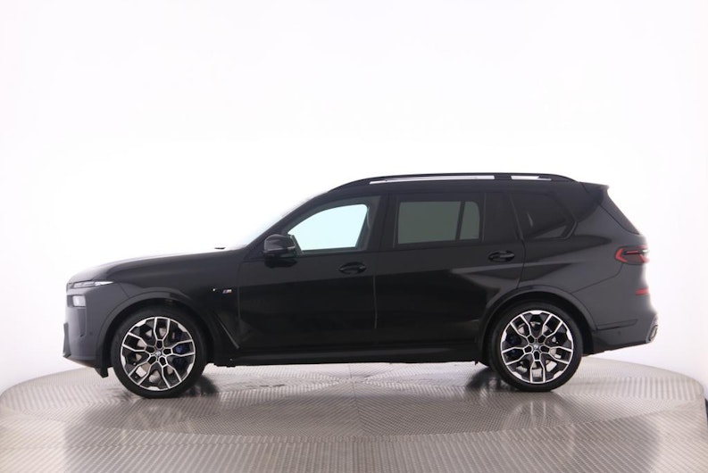 Vehicle image BMW X7