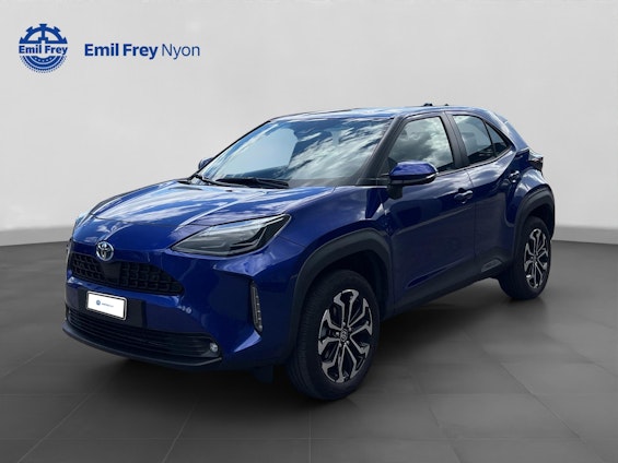 First vehicle image