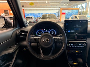 image du véhicule TOYOTA Yaris Cross 1.5 VVT-i HSD Premium AWD-i