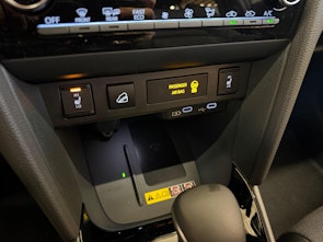 image du véhicule TOYOTA Yaris Cross 1.5 VVT-i HSD Premium AWD-i