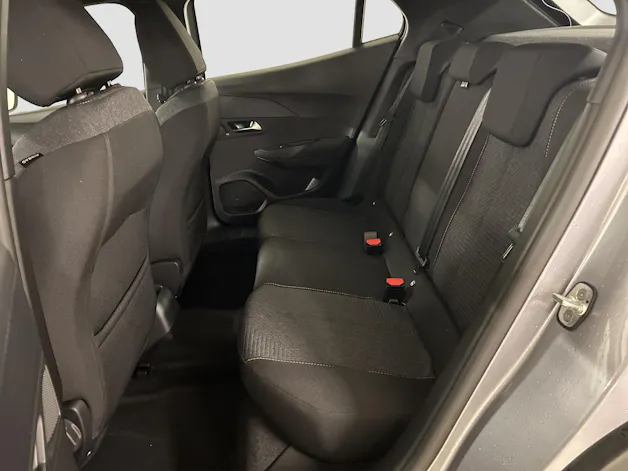 Peugeot 2008 1.2 Hybrid Style