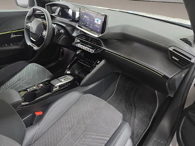 Peugeot 2008 1.2 PureTech 130 GT