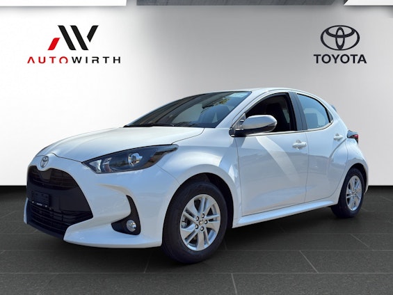 First vehicle image