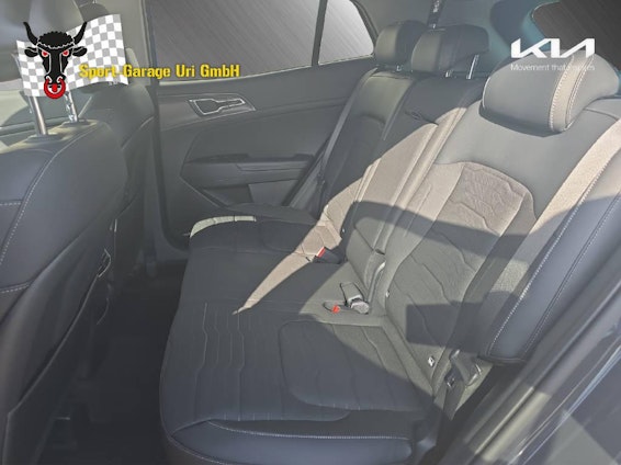 Vehicle image 10 Vehicle image 10