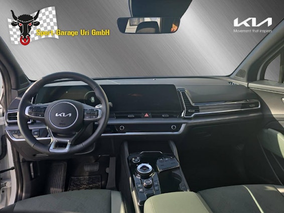 Vehicle image 9 Vehicle image 9