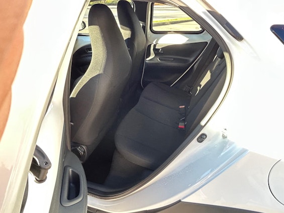 Vehicle image 13 Vehicle image 13