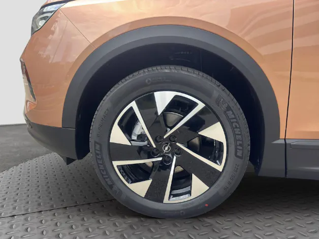 Opel Grandland 1.2 T HEV Edition
