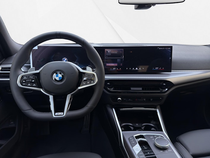 Vehicle image BMW 3 SERIES