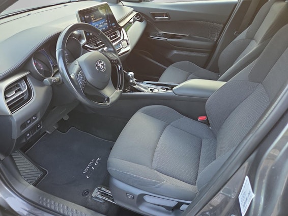 Vehicle image 11